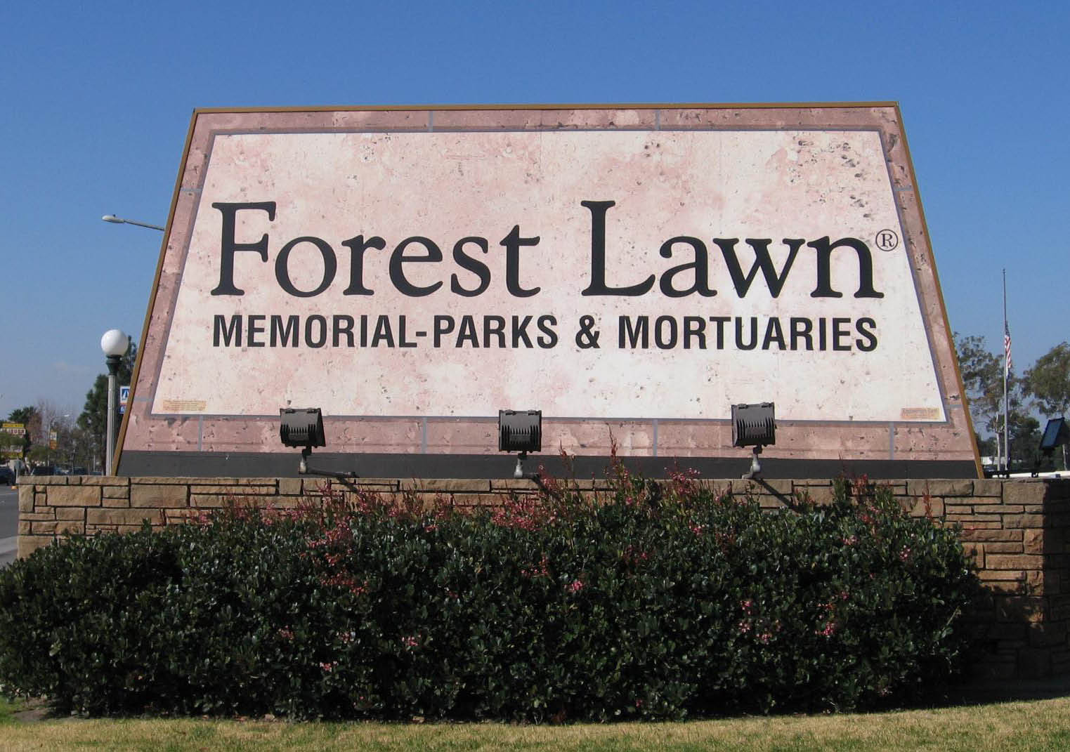 Forest Lawn Memorial Park (Cypress)